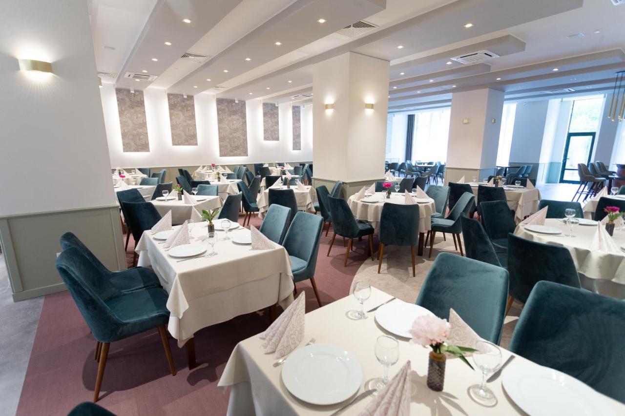 Hotel Fenyo Csíkszereda Kültér fotó