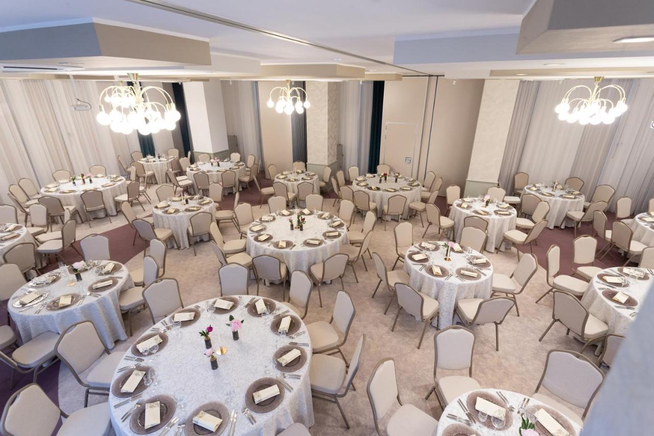 Hotel Fenyo Csíkszereda Kültér fotó